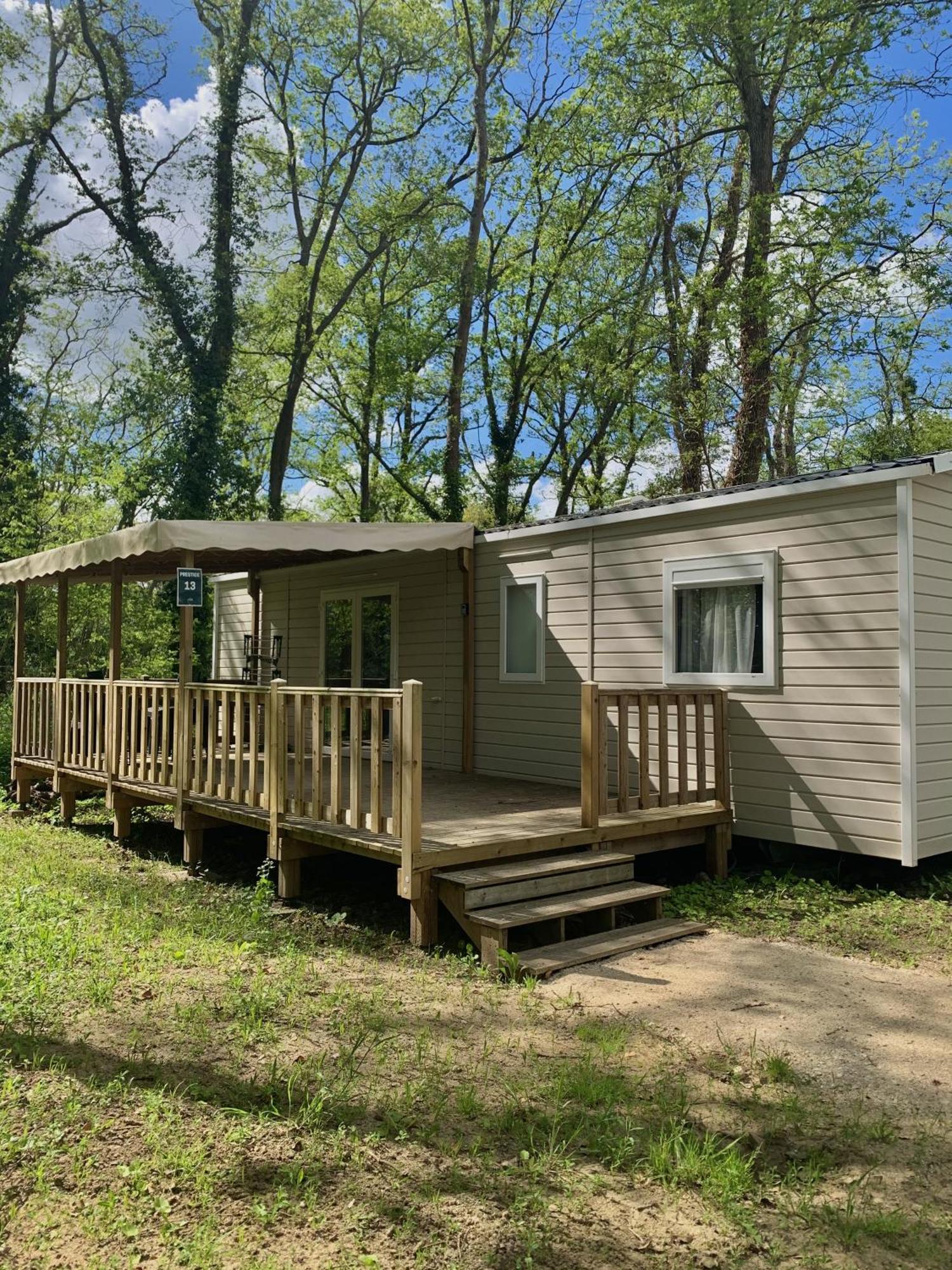 Campingplatz Domaine Les Acacias 3*