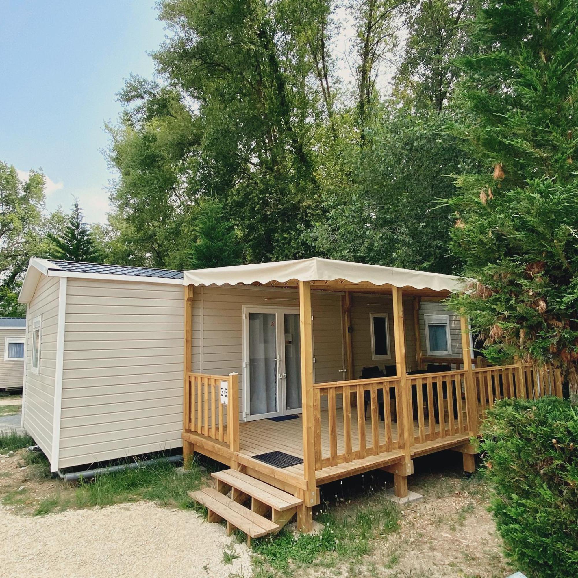 Domaine Les Acacias 3* La Ville-aux-Dames